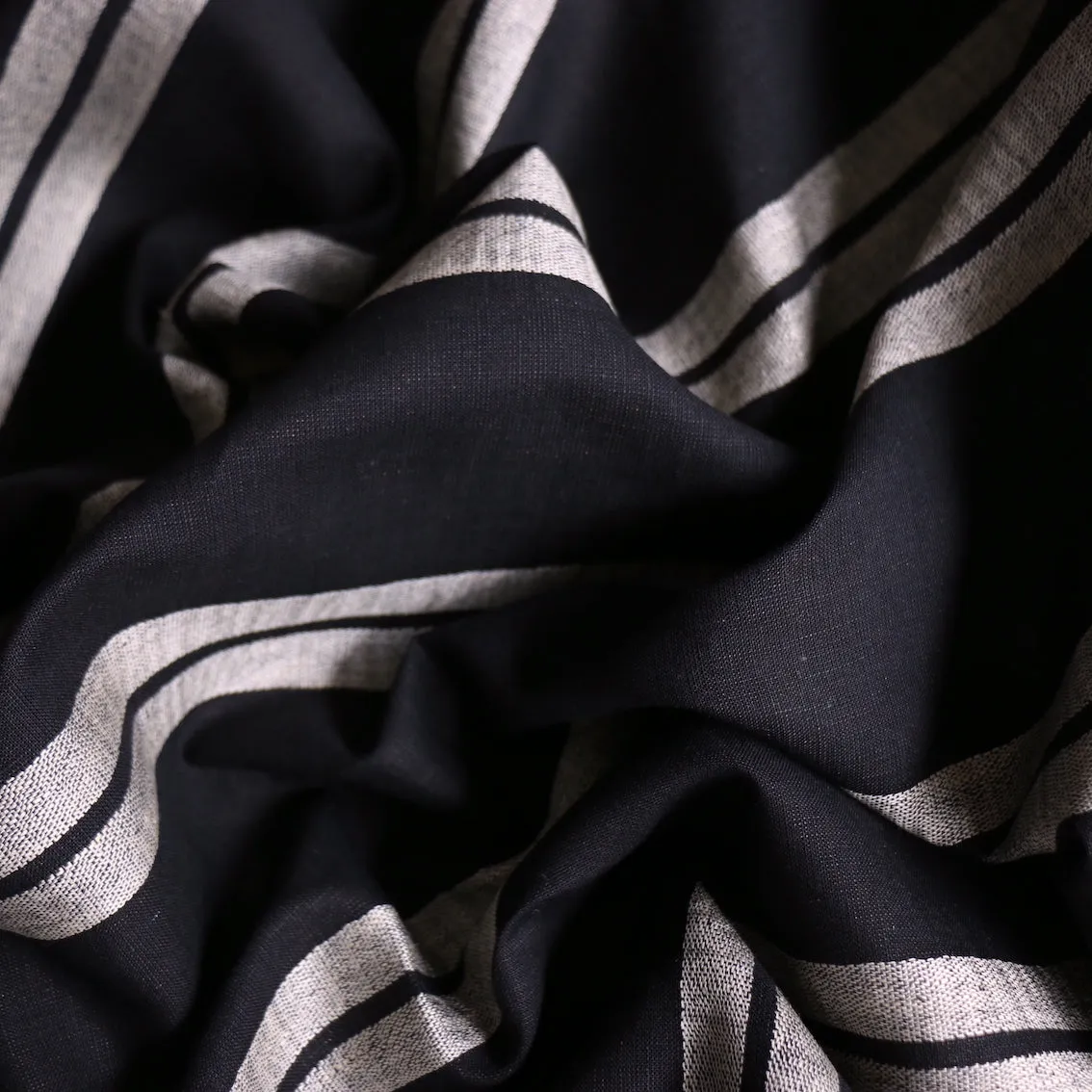 Calabria Stripe Nero Linen